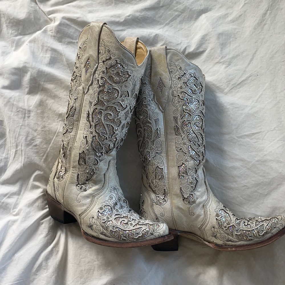 sparkly cowboy boots